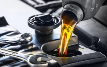 The Dangers of Not Changing Car Engine Oil Immediately After a Long Trip